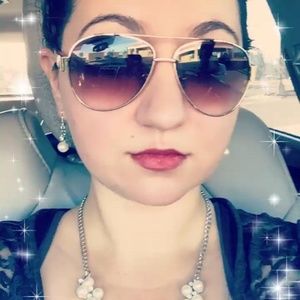 Meet your Posher, Nacole